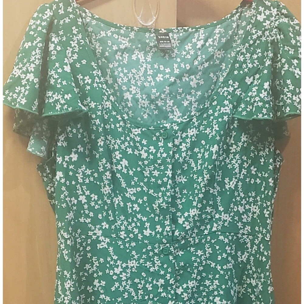 SHEIN Floral Print Green Dress
Size L - Picture 2 of 7